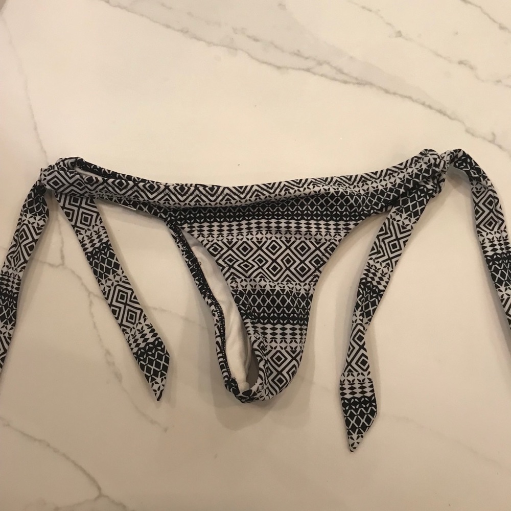 VS Itsy Bikini Bottoms